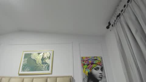 ILY   online show from 12/31/24, 05:44