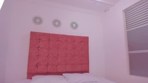 LILY online show from 04/11/26, 11:47