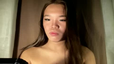 QUEEN KATH online show from 12/14/25, 01:44