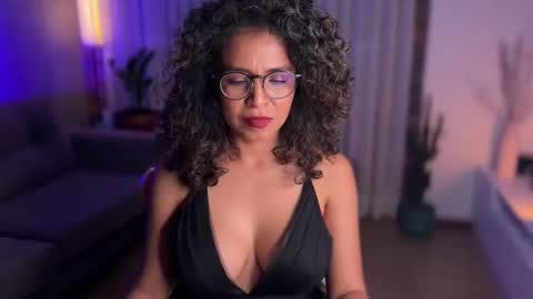 Kloe online show from 02/09/25, 03:11