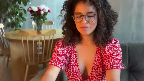 Kloe online show from 02/20/25, 10:59