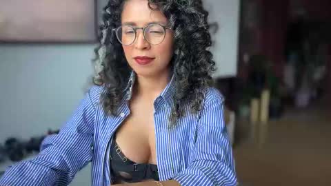 Kloe online show from 10/11/25, 08:40