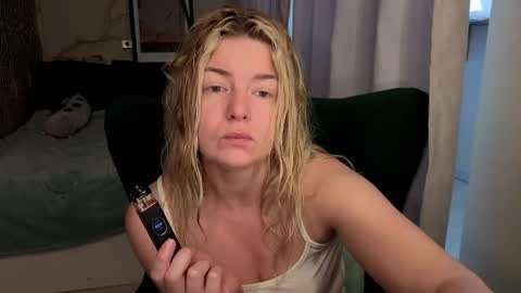 Jenny online show from 04/26/26, 06:11