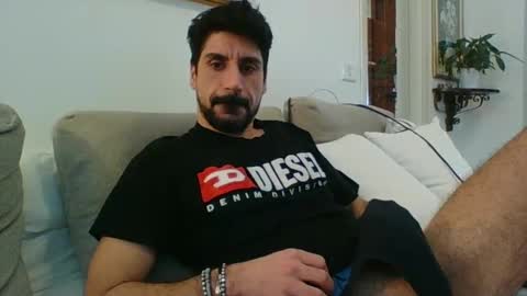 ilmangj90 online show from 02/14/25, 10:17