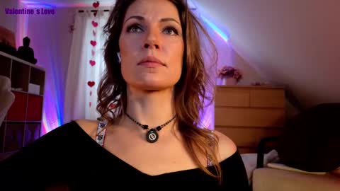 ilucyme online show from 02/15/25, 02:00