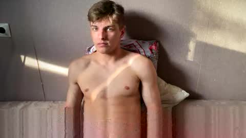 ilyahrr online show from 03/28/26, 01:43