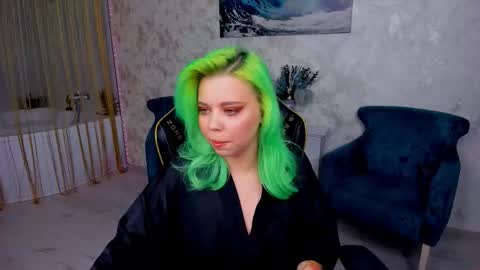 Roxy online show from 09/18/25, 05:59