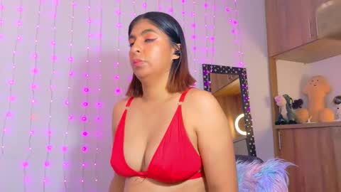 im_anna_ online show from 12/19/25, 06:15