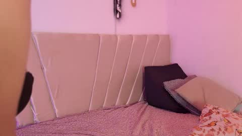 Snapshot of im_aurora_ chatting on 11/06/25, 09:26 aurora online show from 11/06/25, 09:26