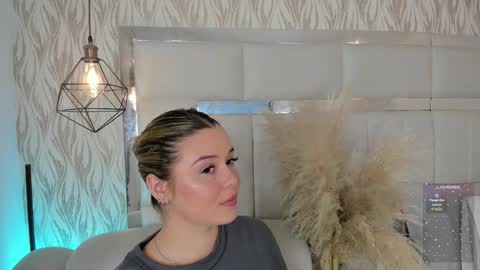 DAHLIA online show from 12/03/25, 09:24