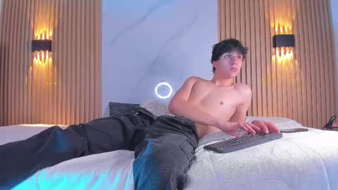 Snapshot of im_daren chatting on 11/27/25, 03:30 daren online show from 11/27/25, 03:30