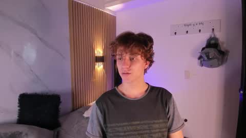 daren online show from 12/23/25, 03:04