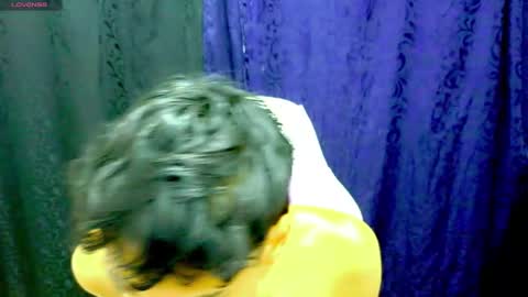 im_david01 online show from 11/11/25, 02:28