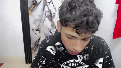 im_david01 online show from 11/24/25, 12:38