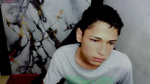 im_david01 online show from 02/18/26, 01:18