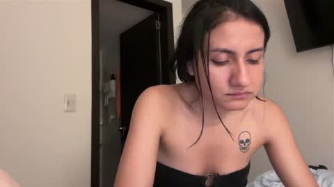 instagram  online show from 11/15/25, 01:03