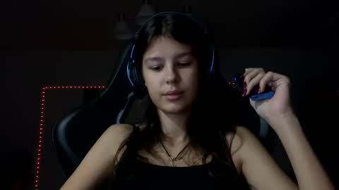 im evelyn online show from 11/10/25, 05:23