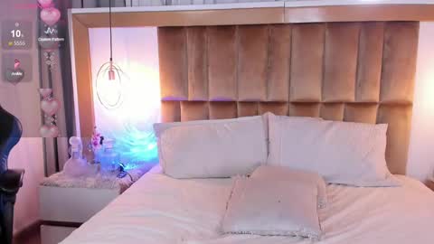 Anna  online show from 12/18/24, 03:00