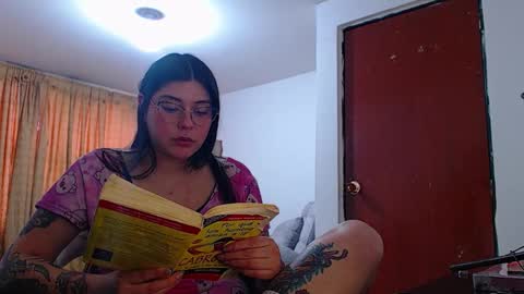 Hanna online show from 10/30/25, 06:52