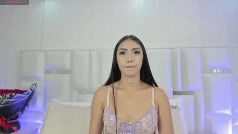 im_isabella1 online show from 07/08/26, 12:04