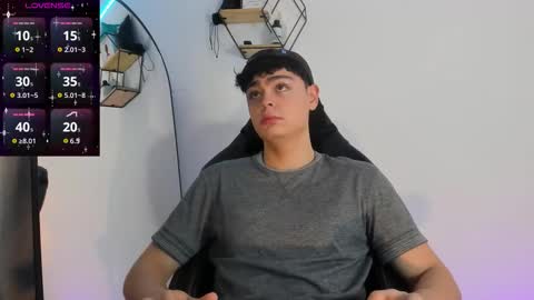 Snapshot of im_juaniito chatting on 09/19/25, 01:18  40 OFF TODAY online show from 09/19/25, 01:18