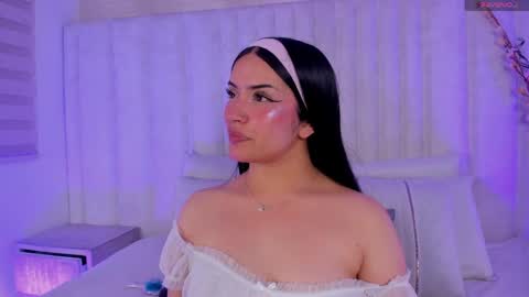 im_miadoll online show from 05/06/26, 12:21