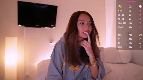 Milla online show from 12/18/24, 10:02