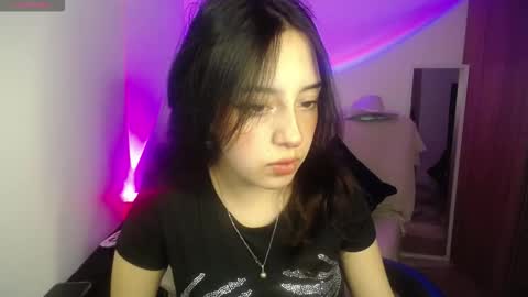 Snapshot of im_misssilver chatting on 10/16/25, 03:29 im_misssilver online show from 10/16/25, 03:29