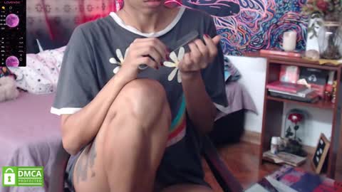 Snapshot of im_moonlight chatting on 12/24/24, 06:39 Cutie pie online show from 12/24/24, 06:39