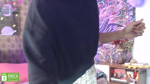 Snapshot of im_moonlight chatting on 02/18/25, 01:33 Cutie pie online show from 02/18/25, 01:33