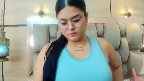 im mou  online show from 10/03/25, 12:35