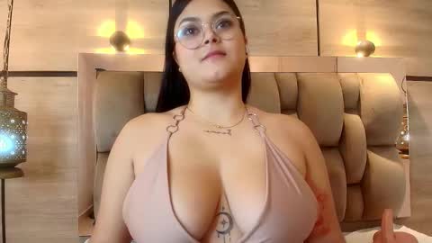 im mou  online show from 10/11/25, 12:36