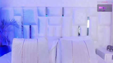 Nika online show from 11/11/25, 01:00