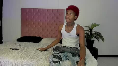 oleider dont forget your thumbs up online show from 04/11/26, 07:18