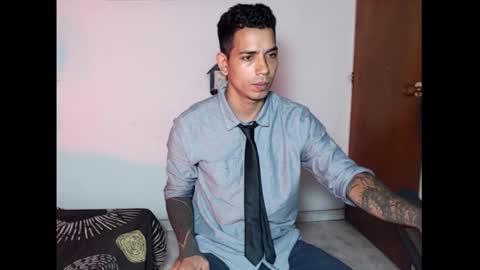 Snapshot of im_taylor24 chatting on 11/18/25, 11:15 im_taylor24 online show from 11/18/25, 11:15