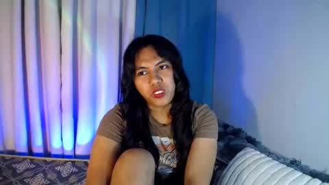 Snapshot of im_ur_girl_demure chatting on 07/12/26, 05:48 kyline online show from 07/12/26, 05:48