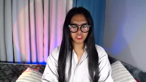 Snapshot of im_ur_girl_demure chatting on 07/18/26, 09:24 kyline online show from 07/18/26, 09:24
