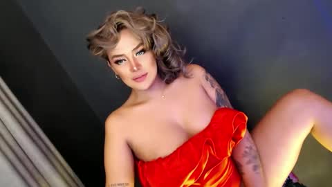 Candy Moore online show from 01/07/25, 05:33