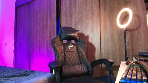 im_usuga online show from 03/28/26, 12:05