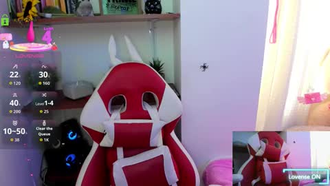 Lisa Hyga online show from 10/14/25, 04:52