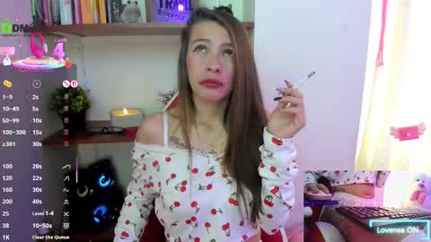 Lisa Hyga online show from 10/21/25, 04:51