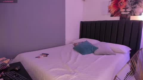 Sofia online show from 02/18/25, 11:11