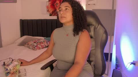 Sofia online show from 03/06/25, 10:36