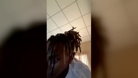 Snapshot of imanizuri chatting on 02/17/26, 01:24 imanizuri online show from 02/17/26, 01:24