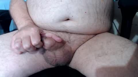 Snapshot of imbusted chatting on 10/19/25, 01:34 ImBusted online show from 10/19/25, 01:34