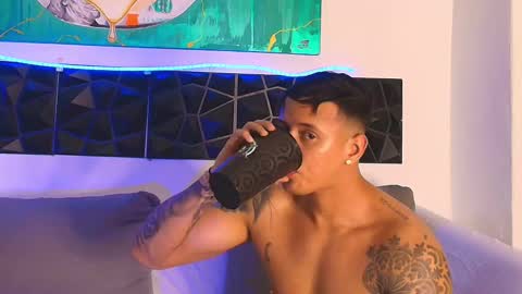 Snapshot of imconor chatting on 03/07/25, 04:35 imconor online show from 03/07/25, 04:35