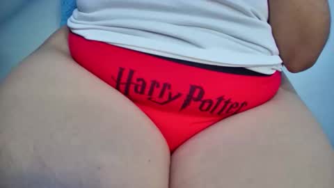 mia latina online show from 02/11/26, 02:27