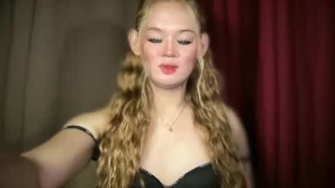 Mika online show from 02/08/26, 10:35