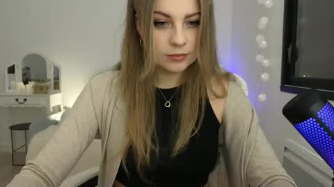 ImKeira online show from 01/07/25, 07:28