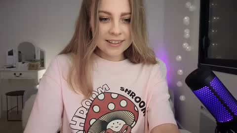 ImKeira online show from 02/03/25, 07:42